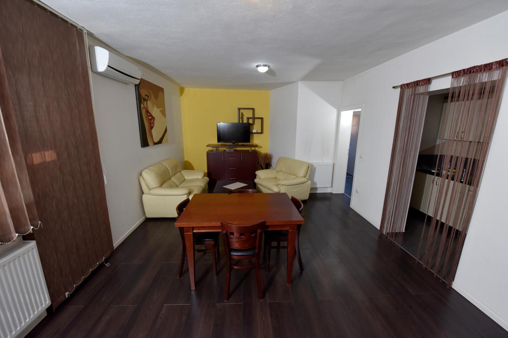 Apartmani I Bungalovi Trojka Banja Luka Camera foto